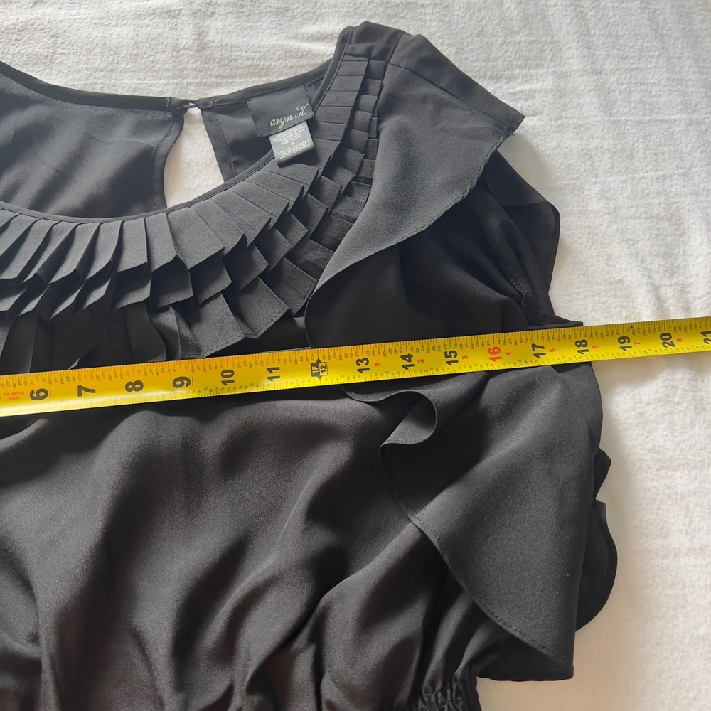 Aryn K Black Pleated Ruffle Neck Peplum Blouse Flutter Sleeve Small Boutique - Picture 6 of 8